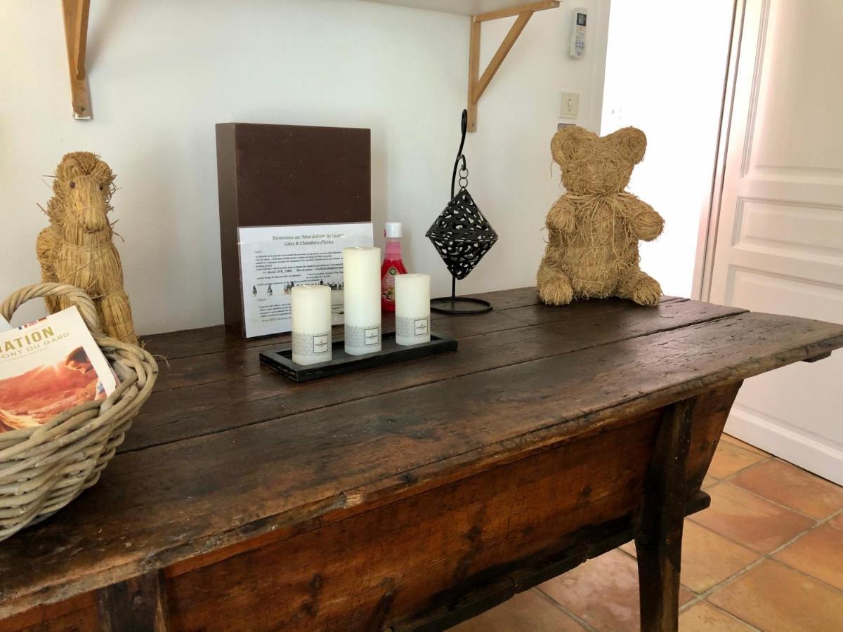 Mas Du Pont De Laute Villa Le Cailar Bagian luar foto